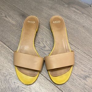 Bally nude flats